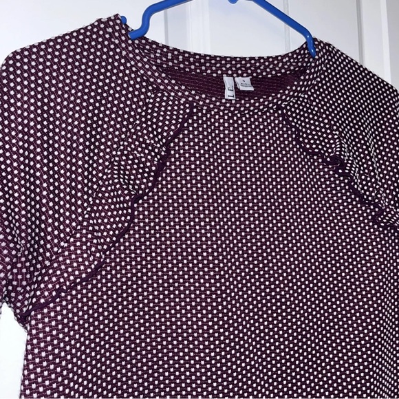 Elle Women’s S Ruffle Sweatshirt Plum Polka Dot Pullover Top Casual EUC - Picture 4 of 9